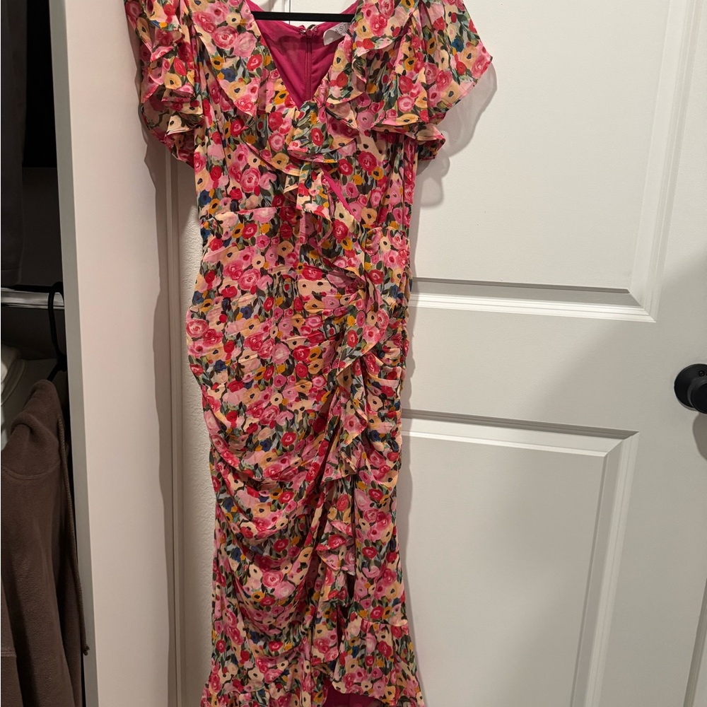 Astr The Label Vilma Floral Ruched Midi Dress